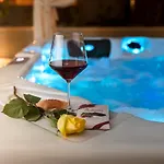 Family - Private Jacuzzi Terrace, Private Parking Apartmán Dubrovník