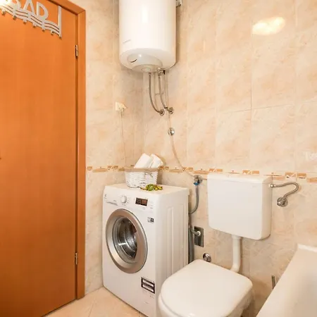 Family - Private Jacuzzi Terrace, Private Parking Lejlighed