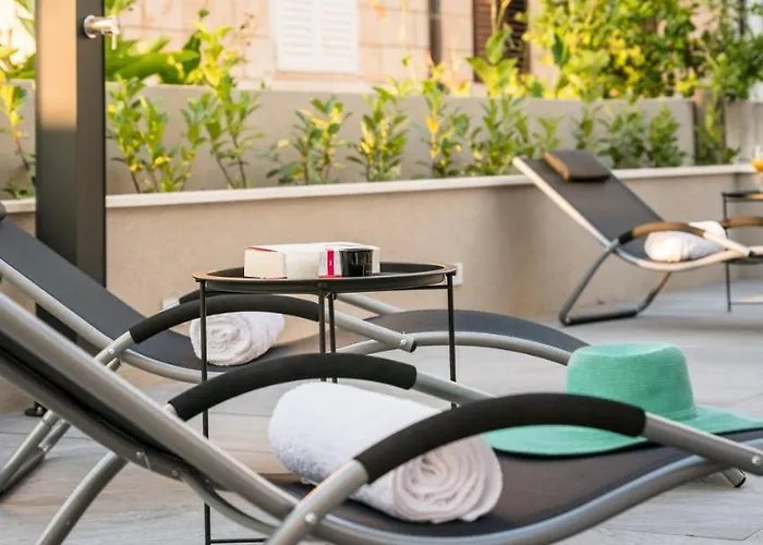 Family - Private Jacuzzi Terrace, Private Parking * 杜布罗夫尼克