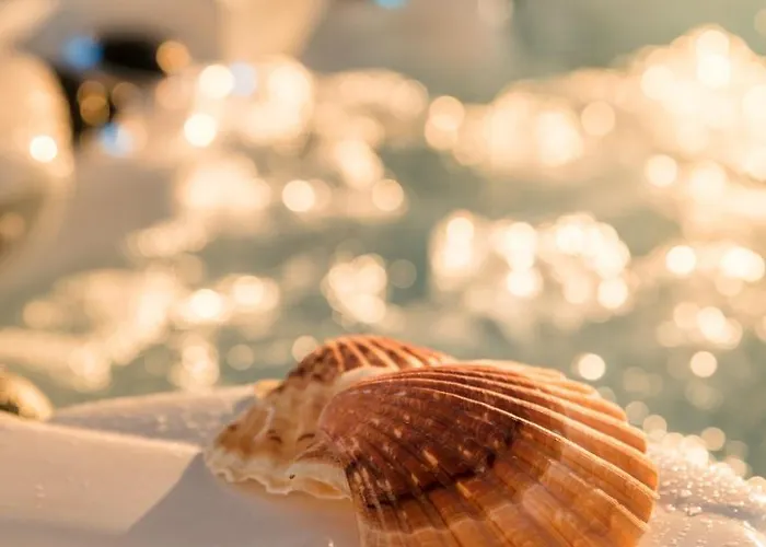 Family - Private Jacuzzi Terrace, Private Parking